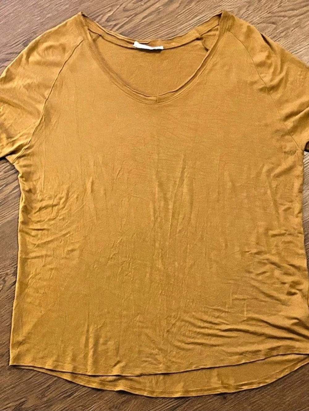 Double Zero mustard color relaxed fit tee. Size M
